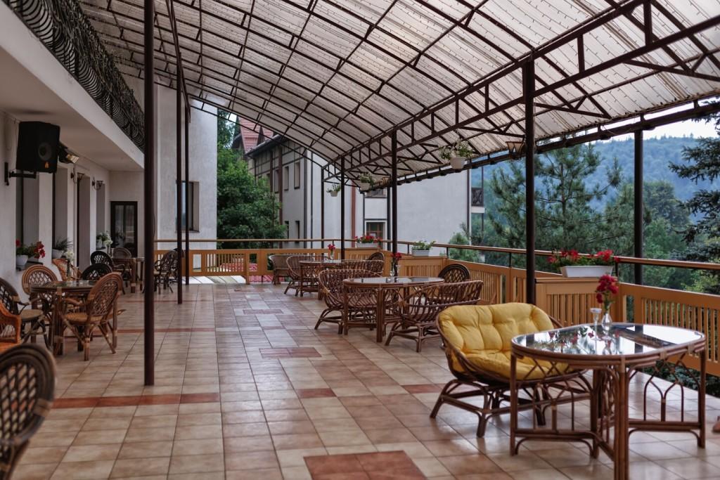 Karpaty Hotel Yaremche Exterior photo