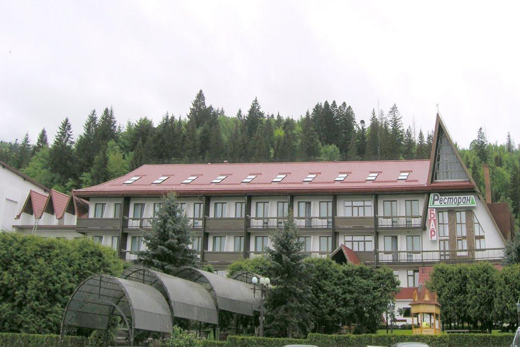 Karpaty Hotel Yaremche Exterior photo